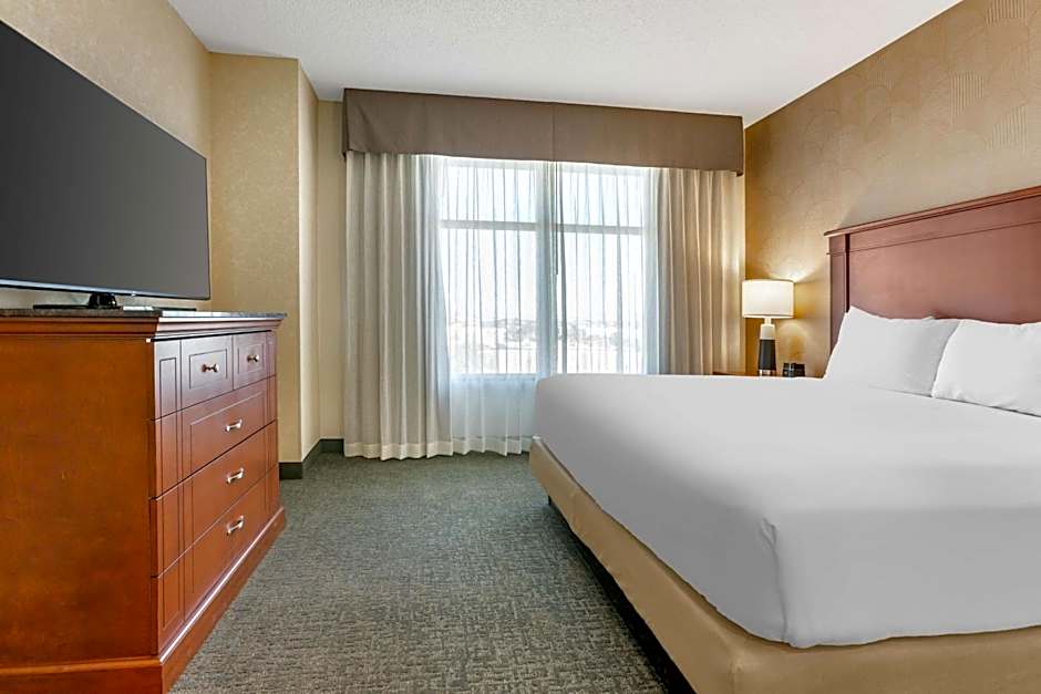 Drury Plaza Hotel Phoenix Tempe
