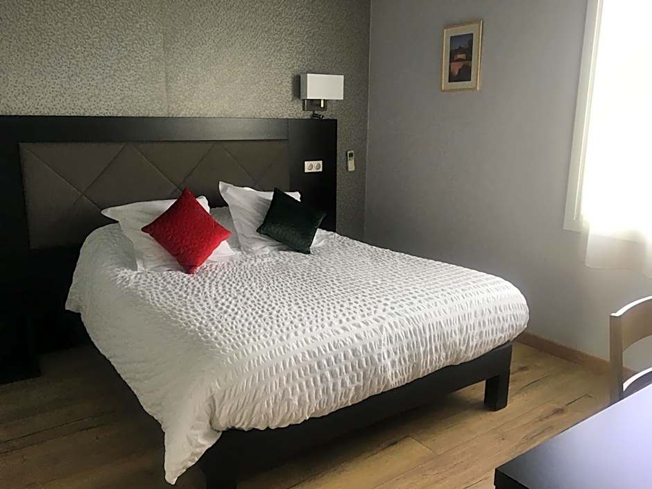 LOGIS HÔTEL RESTAURANT SPA Les BALCONS DE L'ESPERANCE