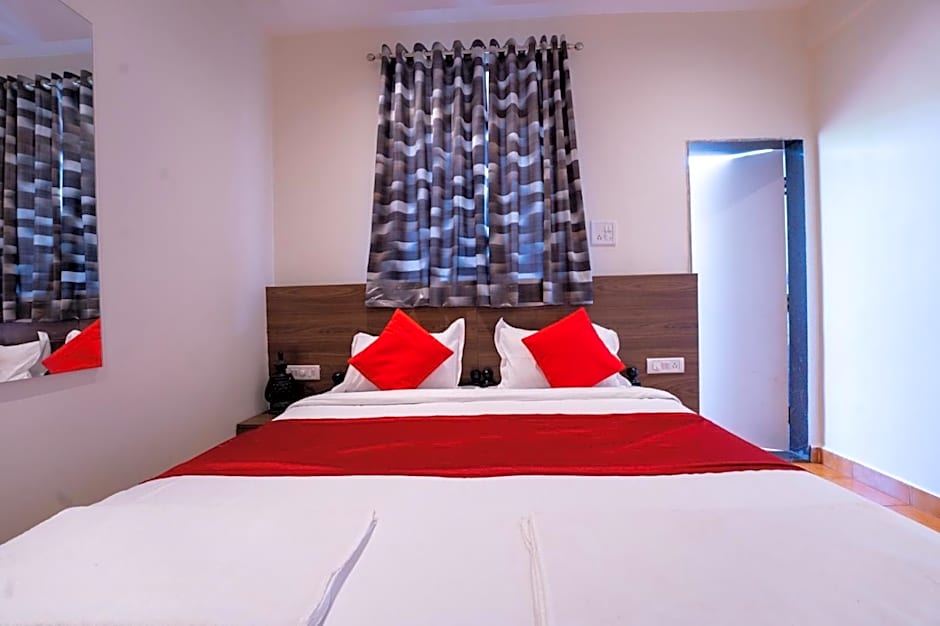 Photo 1 of 1 of Double Room with Park View