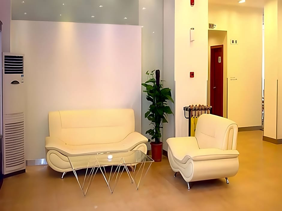 7 Days Premium Nanchang Train Station