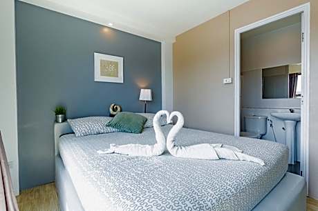 The Beach Cha Am Guest House