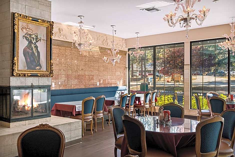 Chateau Big Bear Boutique Hotel, BW Signature Collection