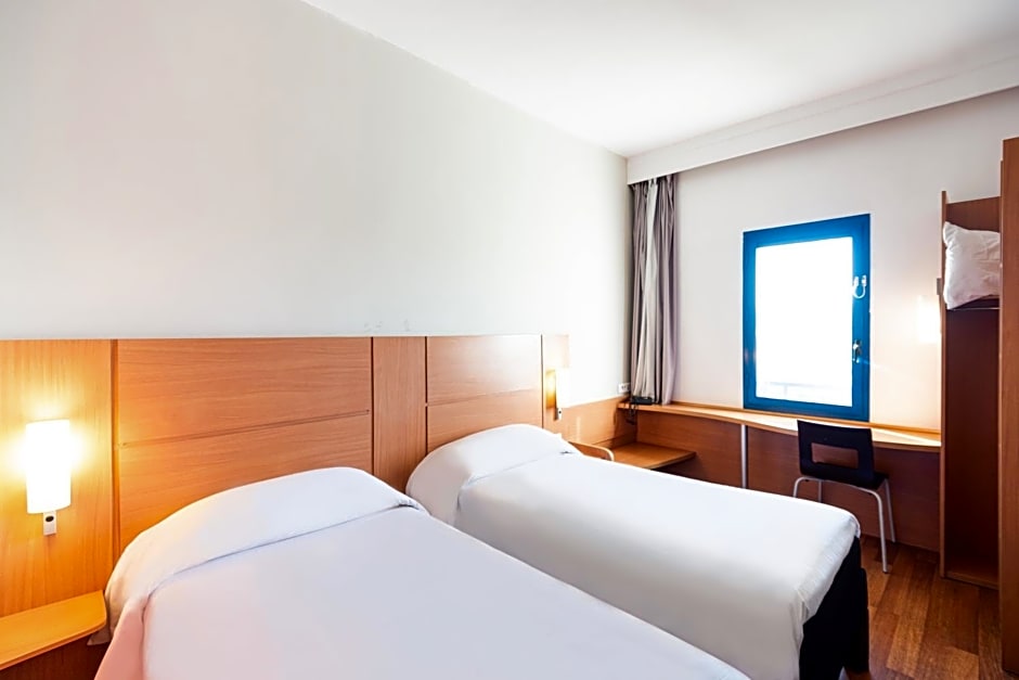 Ibis Meknes Hotel