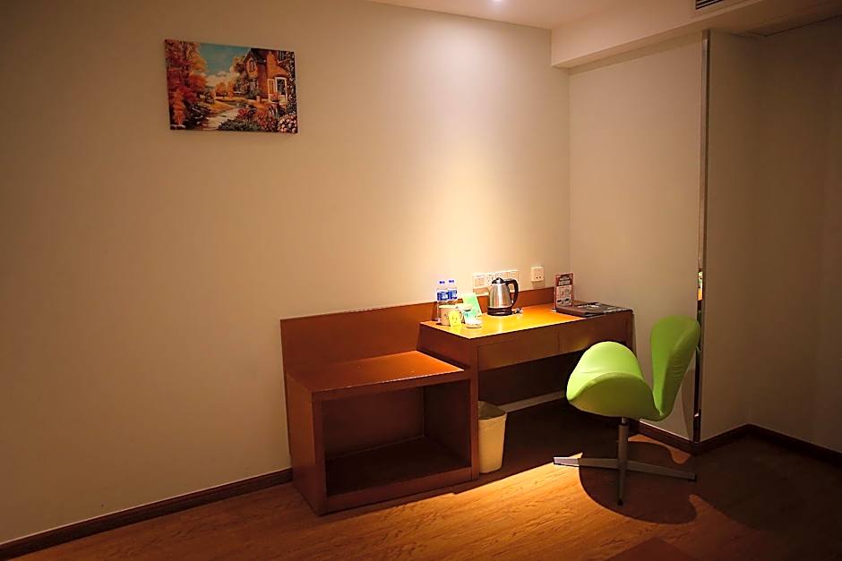 Vatica Suzhou Changshu Shimao Residence Hotel