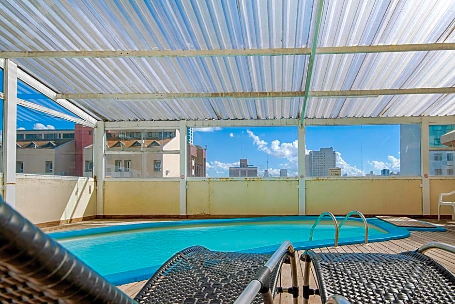 Hotel Golden Park Curitiba By Nacional Inn