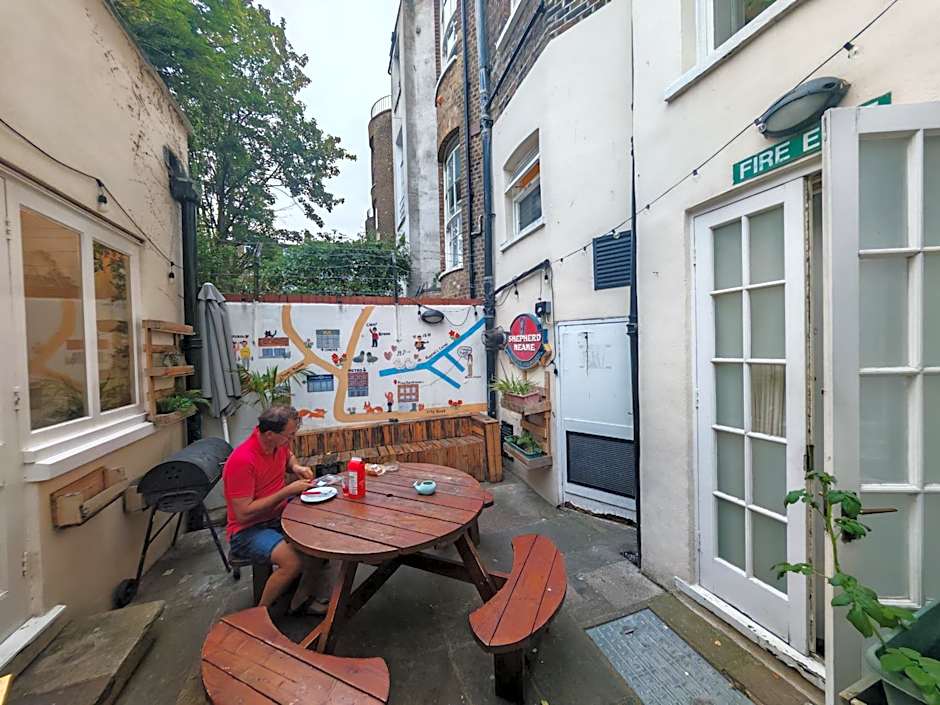 Prime Backpackers Angel