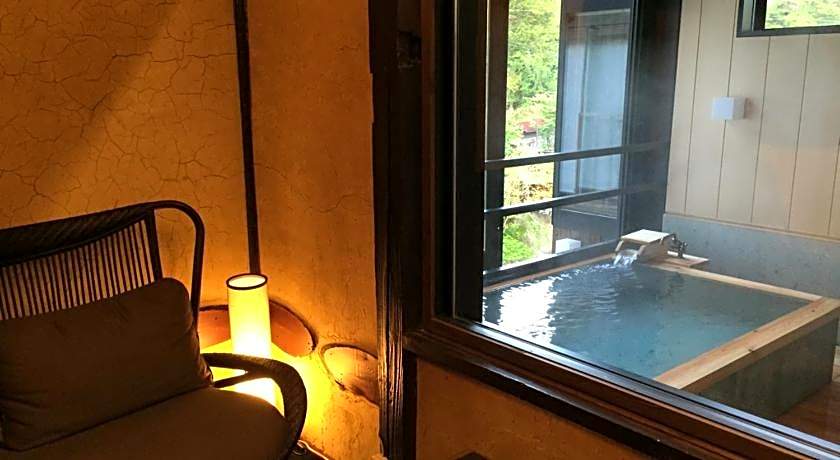 Honke Bankyu Hot Spring Ryokan