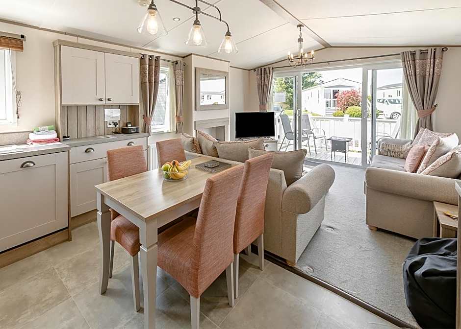 Looe Coastal Retreat