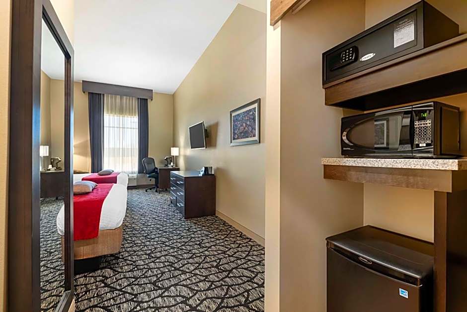 Best Western Plus Lakeview Hotel