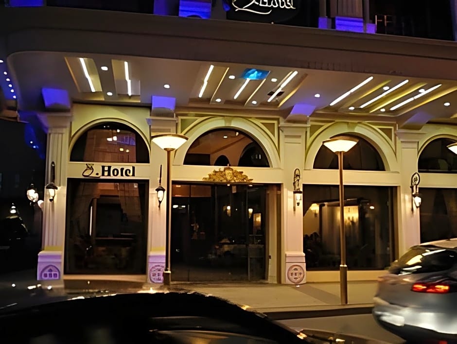 Q Hotel