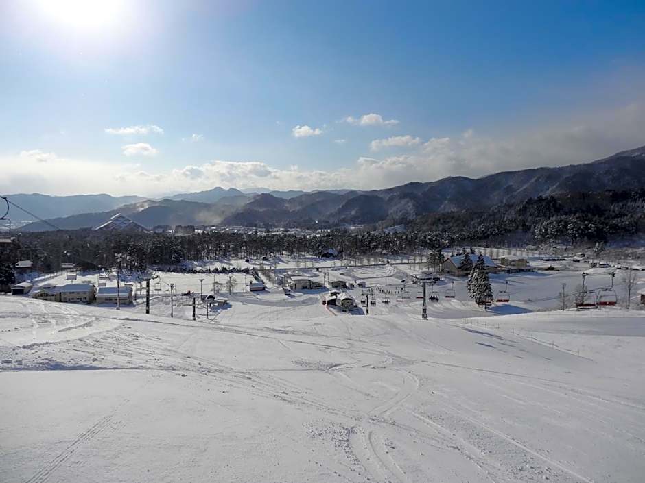 Kannabe Highland Hotel