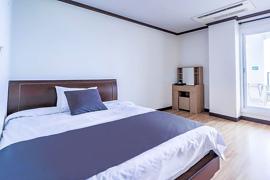 Cutie Pie Hotel