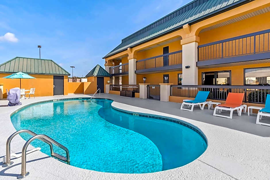 Quality Inn & Suites Florence Civic Center