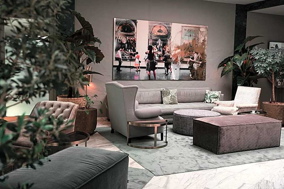 EVENTHOTEL PYRAMIDE & CONGRESS CENTER