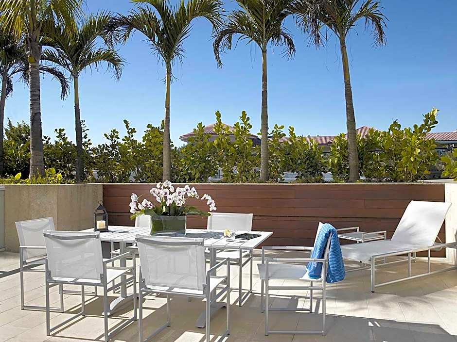 Grand Beach Hotel Surfside West
