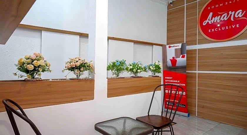 RedDoorz near Rita Super Mall Purwokerto