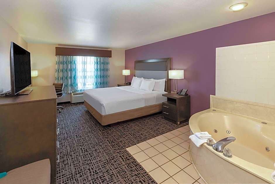 La Quinta Inn & Suites by Wyndham Rockwall