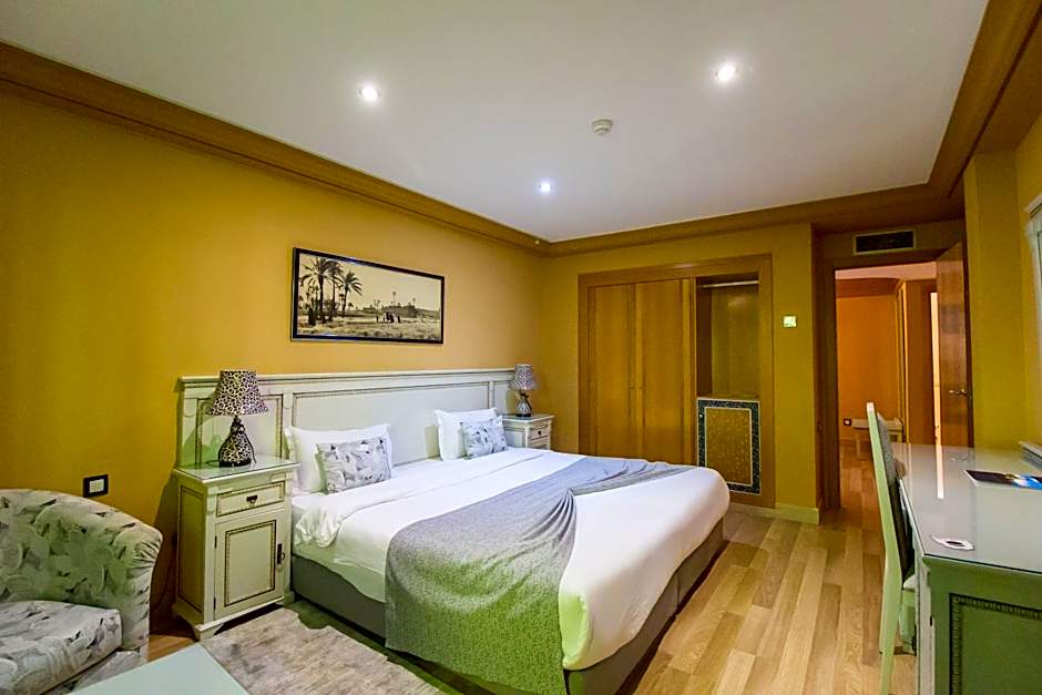 El Oumnia Puerto & Spa