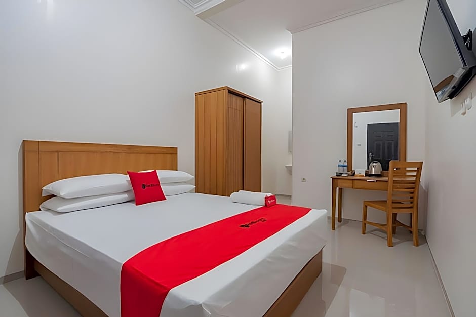 RedDoorz Syariah Plus @ Perintis Guesthouse Tasikmalaya