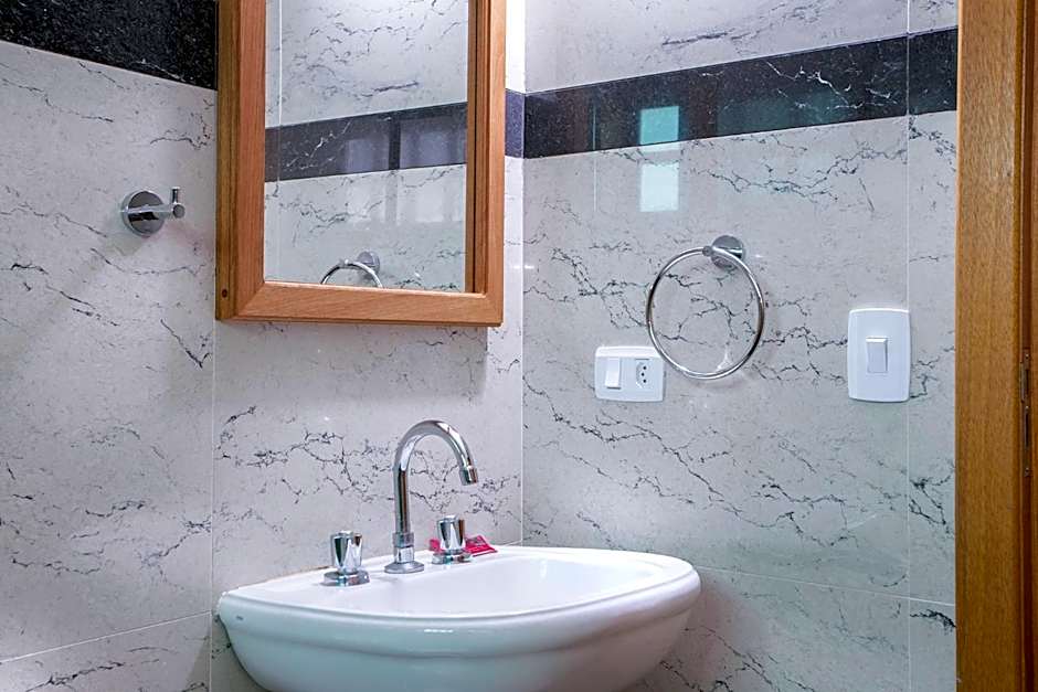 Pousada Guarubela Veloso