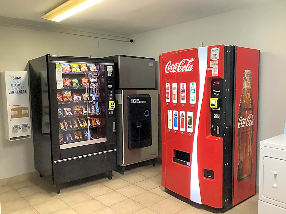 HomeTowne Studios Amarillo West