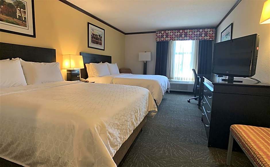 Holiday Inn Express Hotel & Suites Charleston-Ashley Phosphate By IHG