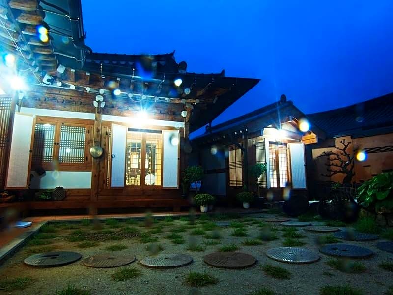 Saekdong Jeogori Hanok Guesthouse Jeonju