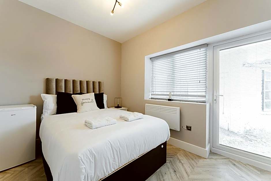 West Drayton Self Contained Studios