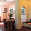 Suites Plaza del Rio