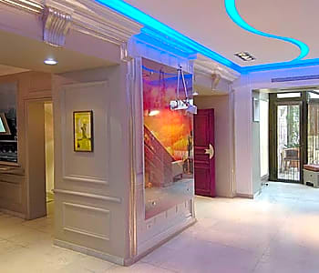 Hotel Cervantes by Happyculture