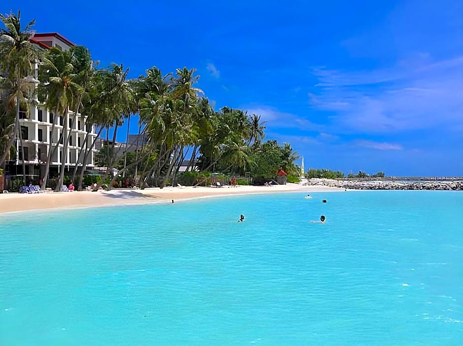 Kaani Grand Seaview at Maafushi