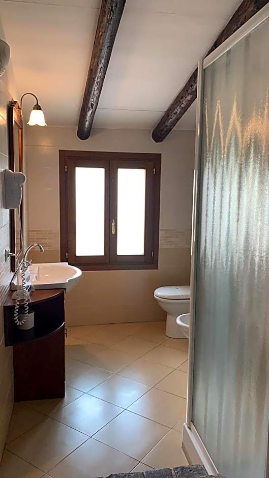 BORGHETTO AIRPORT/HOSPITAL