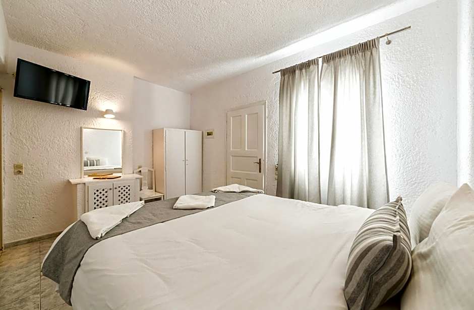 Artemis Suites Hotel