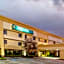 La Quinta Inn & Suites by Wyndham Baton Rouge Siegen Lane