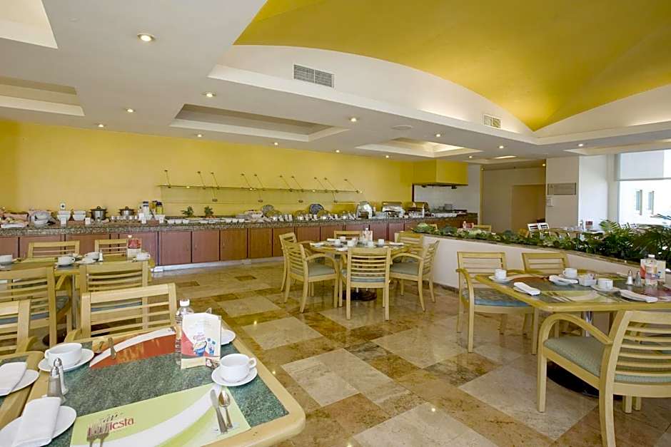 Fiesta Inn Express San Luis Potosi Oriente