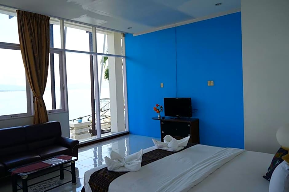 Tiara Bunga Hotel & Villa