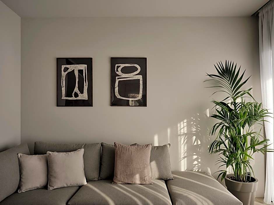 Bond Smart Living Suites