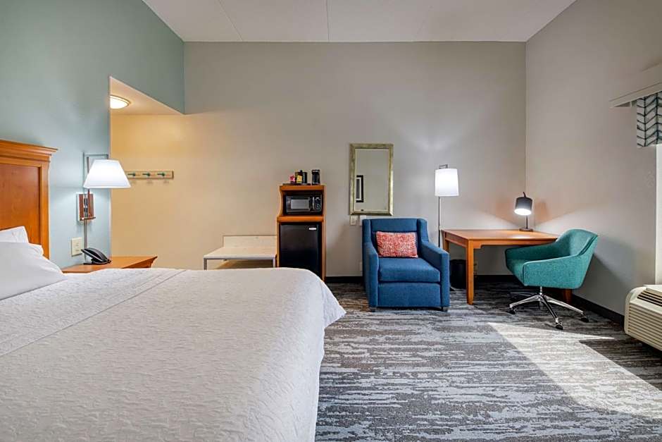 Hampton Inn Wilmington-University Area/Smith Creek Station