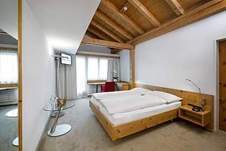 Family Room with Lake View