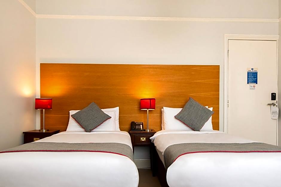 OYO Flagship The Regency