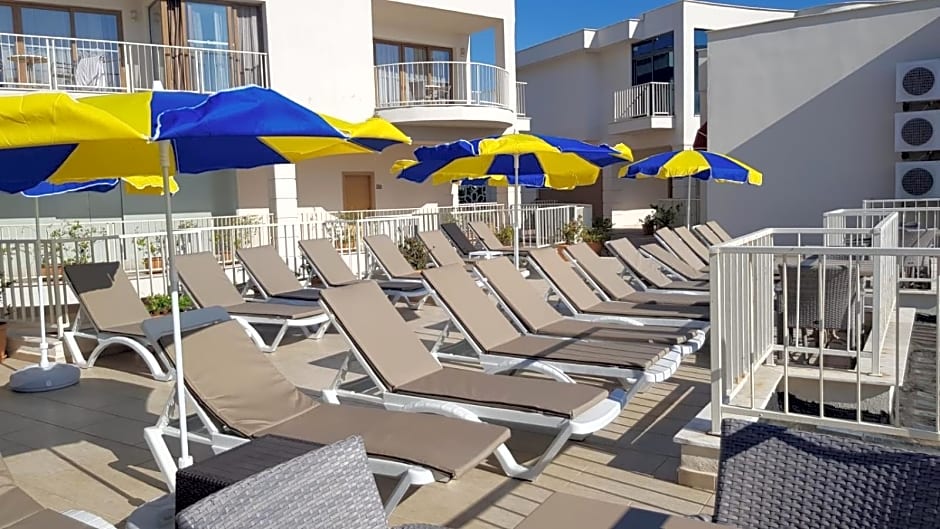 Ladies Beach Suite Hotel