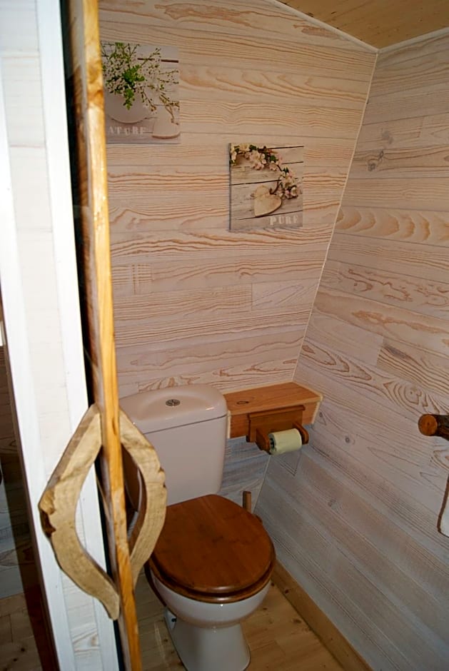 Les Cabanes de Gros Bois