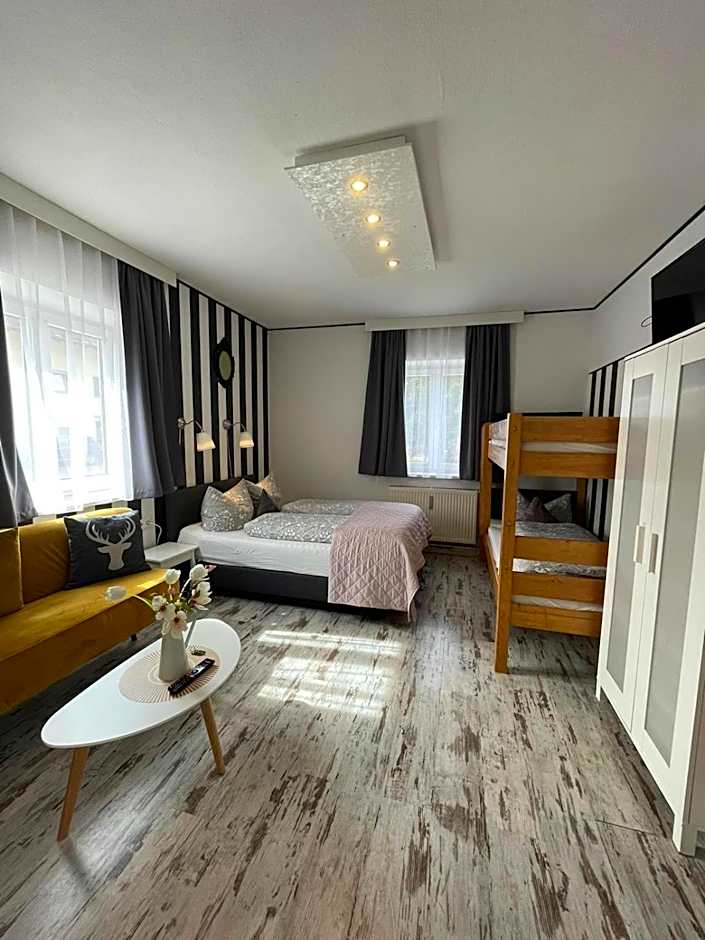 LA Boutique House