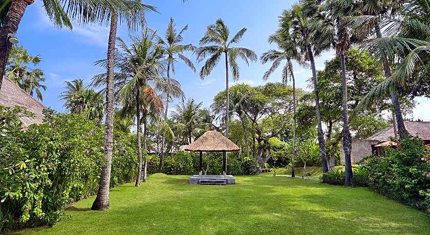 Legian Beach Hotel
