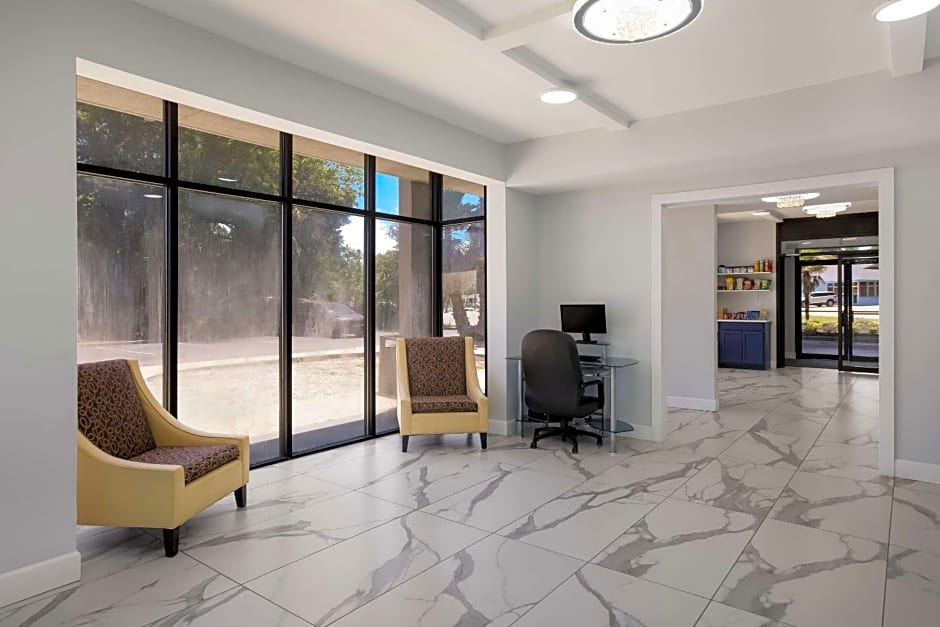 Suburban Studios Hinesville - Fort Stewart Area