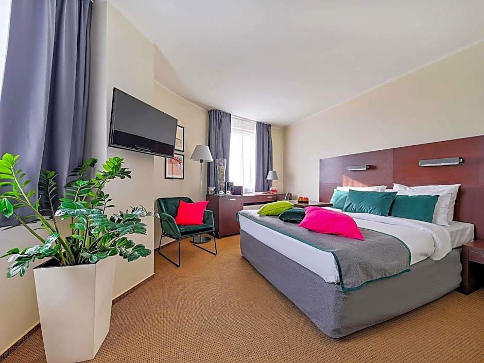 Mercure Airport Warszawa Hotel