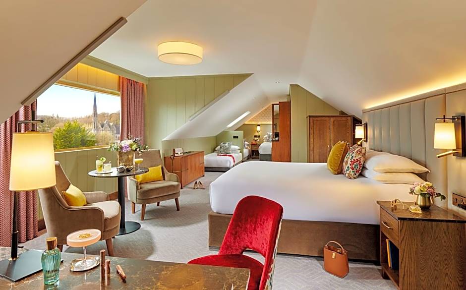 Westport Plaza Hotel, Spa & Leisure