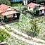 Chalés Vila Carrancas - Ao lado do centro com piscina, cozinha completa e muita tranquilidade
