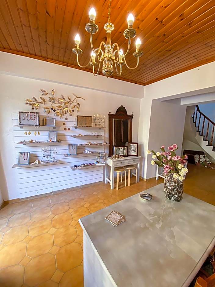 Casa Dasyra