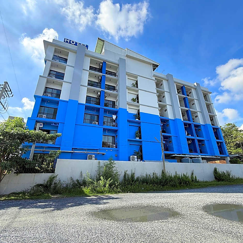 BAAN PAKNAM HOTEL